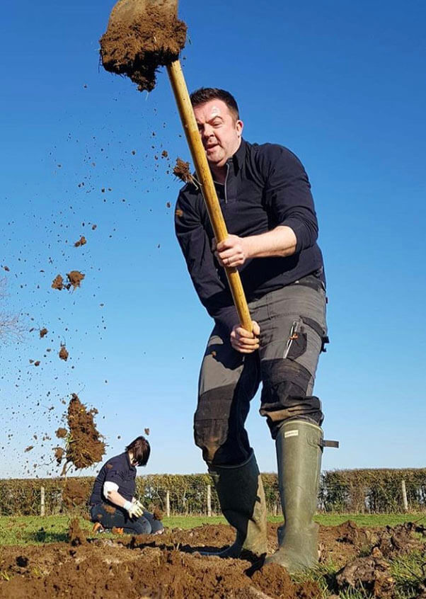 Tom Warner digging Warners, Warners Gin, Warner Edwards