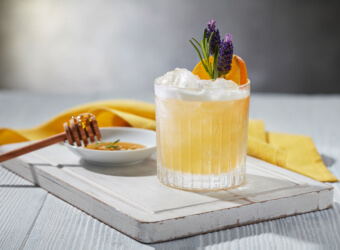 Bees Knees cocktail made on the Rocks