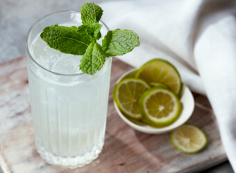 Southside Fizz, Southside Fizz cocktail, Classic gin cocktail recipe