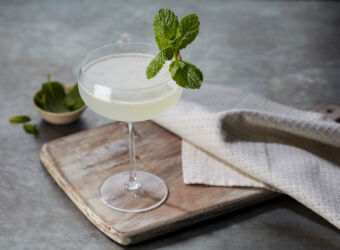 Southside Fizz, Southside Fizz cocktail, Classic gin cocktail recipe