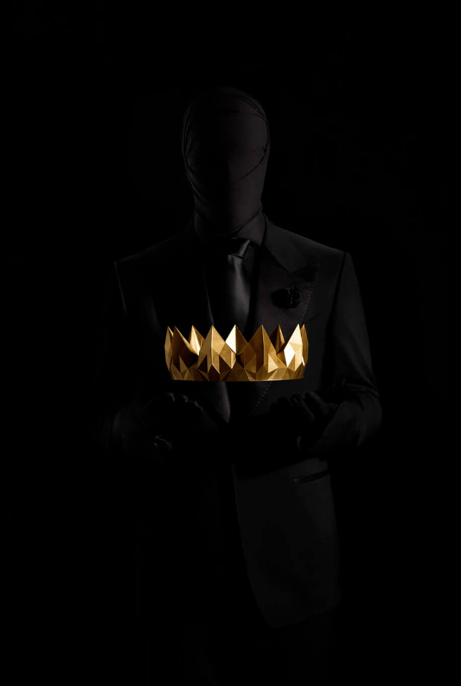 Heavy wears the crown Heavy wears the crown